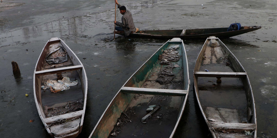 درجہ حرارت میں مزید گراوٹ درج