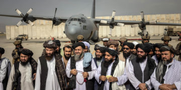 طالبان کی افغانستان میں لڑکیوں کی جامعات میں اعلیٰ تعلیم پر پابندی عائد