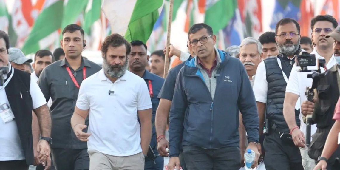 آر بی آئی کے سابق گورنر کانگریس کی قیادت والی بھارت جوڑو یاترا میں شامل