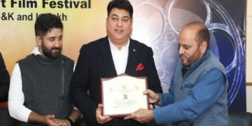 نوجوانوں کو بااختیار بنانے کے لیےکیپٹن راہل بالی کو "گڈ وِل ایمبیسیڈر ایوارڈ" سے نوازا گیا