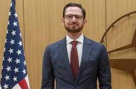  افغانستان میں استحکام اور  خوشحالی خواتین کے حقوق کے احترام پر منحصر ہے۔ امریکی ایلچی