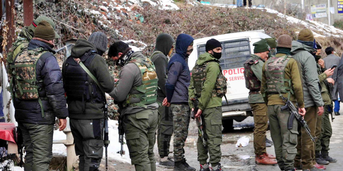 بڈگام :دوقامی جنگجو جاں بحق