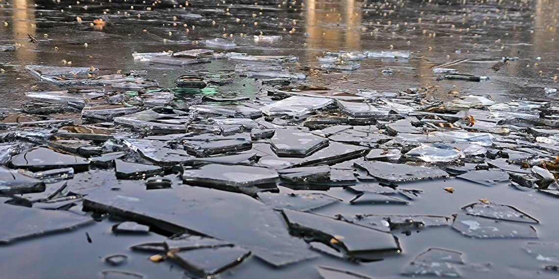 قہر انگیز سردی کے بیچ شبانہ درجہ حرارت میں بہتری