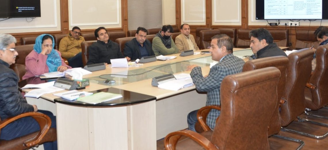 اَتل ڈولو نے کیپکس ، سی ایس ایس ، نبارڈ اور جموںوکشمیر ہارٹی کلچر سیکٹر کی ڈیلیور ایبلز کا جائزہ لیا