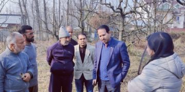 ڈائریکٹر باغبانی کی قیادت میں مشترکہ معائنہ ٹیم نے پلوامہ کے لاسی پورہ کا دورہ کیا