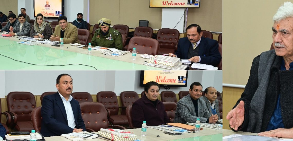 لیفٹیننٹ گورنر نے گلمرگ میں تیسرے کھیلو۔ اِنڈیا سرمائی کھیلوں کی تیاریوں کا جائزہ لیا