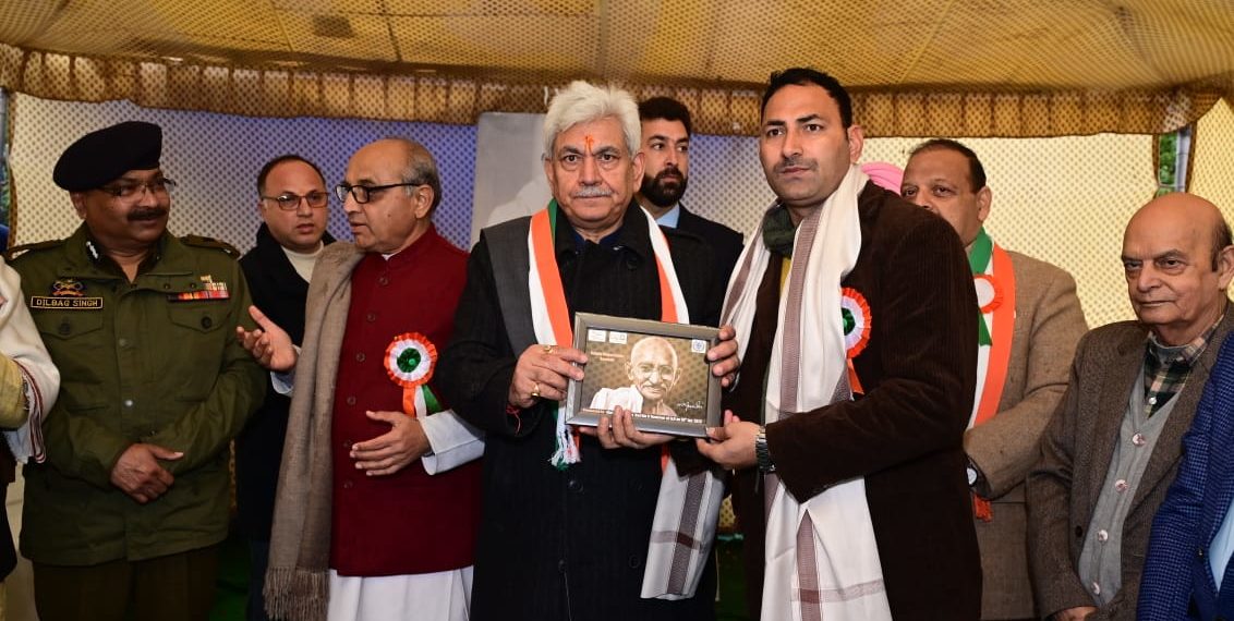 لیفٹیننٹ گورنر نے بابائے قوم مہاتماگاندھی کو ان کی یوم وِصال پر خراجِ عقیدت پیش کیا