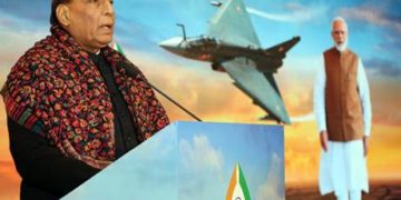 وزیر دفاع نے ایرو انڈیا 2023 کے لیے سفیروں کی گول میز کانفرنس کی صدارت کی