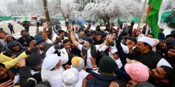 مجھے بتایا گیا کہ جموں و کشمیر میںگرنیڈ پھینکیں جائیں گے