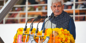 پنڈتوں کی سلامتی اولین ترجیح:لیفٹیننٹ گورنر