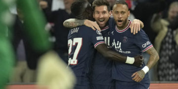 پی ایس جی میں میسی کی واپسی؛ مانچسٹر سٹی لیگ کپ میں کھیل رہا ہے