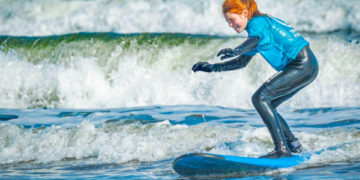 کیوں سرف کرنا سیکھنا آپ کی دماغی صحت کے لیے بہت اچھا ہو سکتا ہے