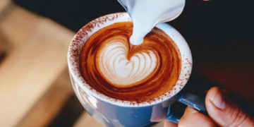 دودھ کے ساتھ کافی کا سوزش مخالف اثر ہوسکتا ہے:مطالعہ