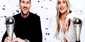 فیفا ایوارڈز: لیونل میسی، الیکسیا پوٹیلس نے پیرس میں ایوارڈز کی تقریب میں بہترین کھلاڑیوں کا تاج پہنایا