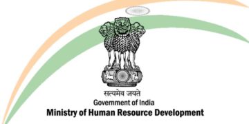 مرکزی تعلیمی ادارے عملاََ خالی عمارتیں رہ گئی ہیں