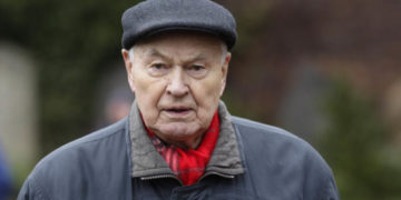 جرمنی: مشرقی جرمنی کے آخری کمیونسٹ رہنما ہنس موڈرو 95 سال کی عمر میں انتقال کر گئے۔