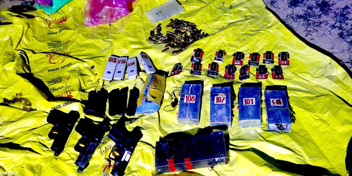 اننت ناگ میںجنگجو کی کمین گاہ کا پردہ فاش، اسلحہ و گولہ بارود بر آمد:پولیس