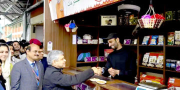 جموں سری نگر ریلوے لنک اس سال منسلک کیا جائے گا: اشونی ویشنو