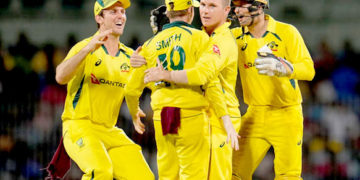 بھارت تیسرا ون ڈے 21 رنز سے ہار گیا