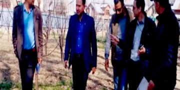 ڈائریکٹر باغبانی کشمیر نے پلوامہ اور شوپیاں کا دورہ کیا