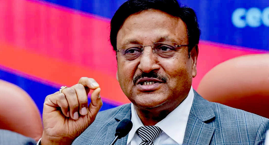 بزرگوں اور معذور افراد کیلئے ووٹنگ عمل میں سہولت، گھر بیٹھے کرسکتے ہیں ووٹ کا استعمال