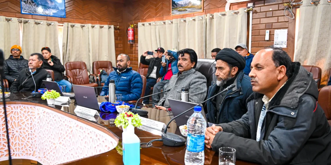 کرگل کے طلباء کی حوصلہ افزائی کے لئے تقریب کاانعقاد