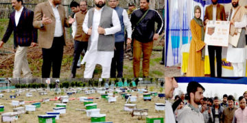 کھادی اینڈ ولیج انڈسٹری کمیشن ( کے وی آئی سی ) خود کفیل ہندوستان کے خواب کو پورا کرنے کی سمت میں اہم قدم اٹھا رہا ہے