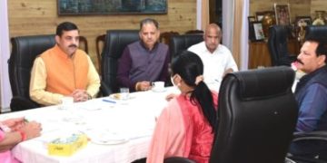 ضلع ترقیاتی کونسلوں کے چیئرپرسن نے لیفٹیننٹ گورنر سے ملاقات کی