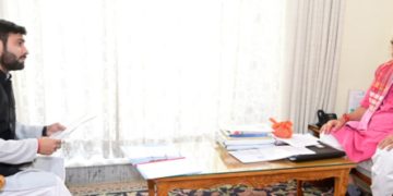 سابق وزیر اور چیئرپرسن نربھئے بھارت فائونڈیشن کی لیفٹیننٹ گورنر سے ملاقات