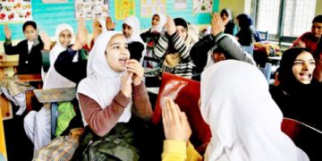 سی بی ایس ای نے اسکولوں کو یکم اپریل سے پہلے تعلیمی سیشن شروع کرنے سے خبردار کیا