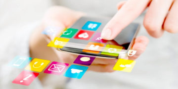 ملک بھر میں سمارٹ فونز کے اندر اِن بیولٹ ایپلی کیشنز پر وسیع کریک ڈائون زیر غور