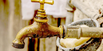 پاکستان کے 24 بڑے شہروں میں صاف پانی تک رسائی نہیں: رپورٹ