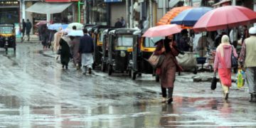 کشمیر میں 6 اپریل تک رک رک بارشوں کا سلسلہ جاری رہنے کا امکان