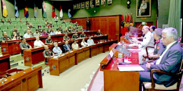 چین اور پاکستان پر نظر رکھنے کیلئے فوج نئےسائبرآپریشنز اور سپورٹ ونگز قائم کرے گی