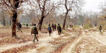 چھتیس گڑھ : نکسلیوں کے ذریعہ آئی ای ڈی دھماکے میں 10 جوان ہلاک