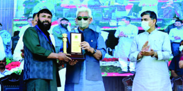 پنچایتوں کا قوم کی تعمیر میں اہم رول:ایل جی