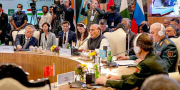 شنگھائی تعاون تنظیم کا اجلاس: دہشت گردی کے حامیوں کا احتساب کرنے کی ضرورت ہے:وزیر دفاع