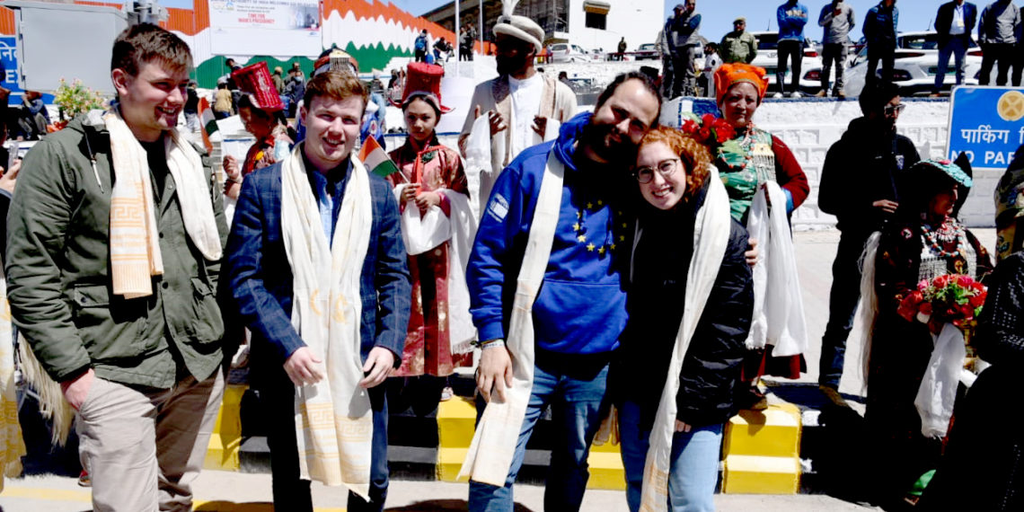 جی ٹونٹی ممالک کے 20 مندوبین تین روزہ Y-20 پری سمٹ کے لیے لیہہ پہنچ گئے