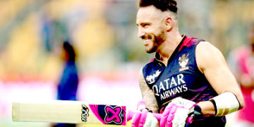 کرکٹر فاف ڈو پلیسس کی سوانح عمری اگلے ماہ ریلیز ہوگی