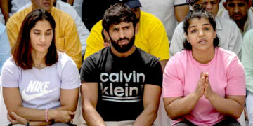 جنسی ہراسانی: خواتین پہلوانوں کی درخواست پر سپریم کورٹ نے دہلی حکومت کو نوٹس جاری کیا