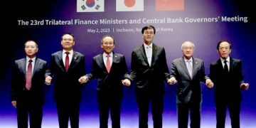 جغرافیائی سیاسی کشیدگی کے درمیان جاپان، جنوبی کوریا نے مالیاتی مذاکرات دوبارہ شروع کر دیے