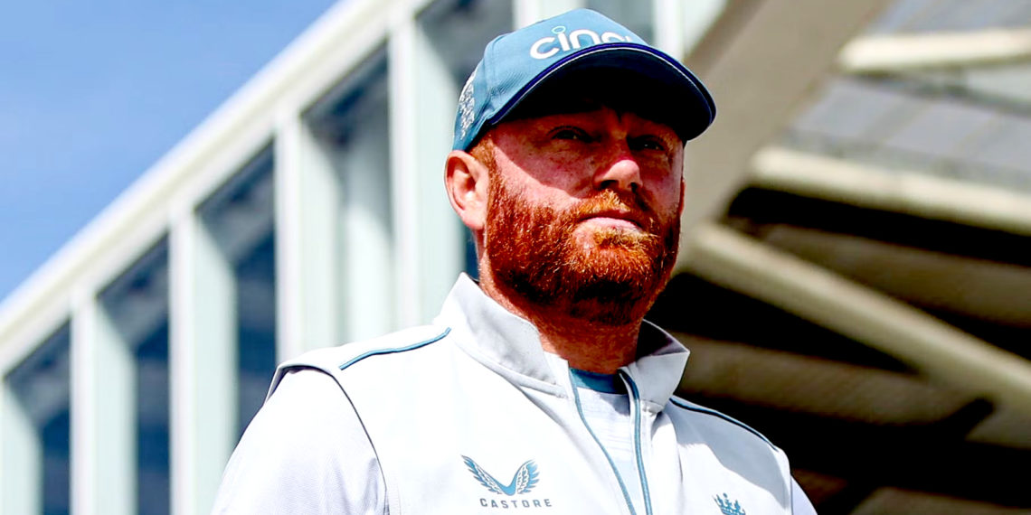 بیئرسٹو اور ووڈ نے انگلینڈ کو ایشز برابر کرنے والی فتح کے قریب پہنچا دیا