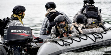 جھیل ڈل میں فورسز کی ماک ڈرل