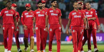 آئی پی ایل: پی بی کے ایس کے کوچ جعفر نے گیند بازوں پر مایوسی کا اظہار کیا