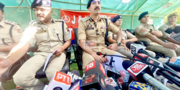 مزدور دیپو کے قتل میں ملوث پانچ جیشجنگجو گرفتار: ڈی آئی جی جنوبی کشمیر