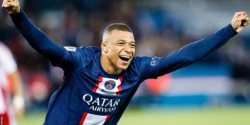 کیلین ایمباپے پی ایس جی کے معاہدے میں توسیع نہیں کریں گے