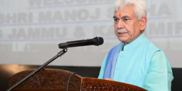 کسی کو نظر بند رکھا گیا ہے نہ گرفتار کیا گیا: منوج سنہا