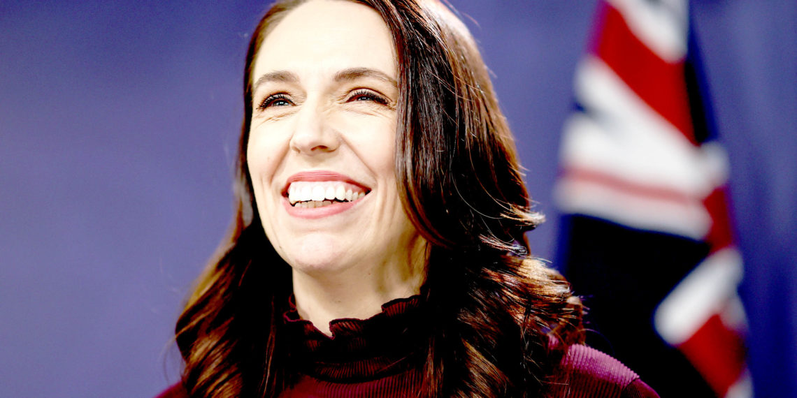 نیوزی لینڈ کی سابق وزیر اعظم جیسنڈا آرڈرن اپنی سیا ستپر ایک کتاب لکھ رہی ہیں