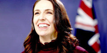 نیوزی لینڈ کی سابق وزیر اعظم جیسنڈا آرڈرن اپنی سیا ستپر ایک کتاب لکھ رہی ہیں