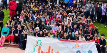 سونمرگ نے ذہنی صحت سے متعلق آگاہی کے لیے انڈیا میڈیٹٹس کی میزبانی کی